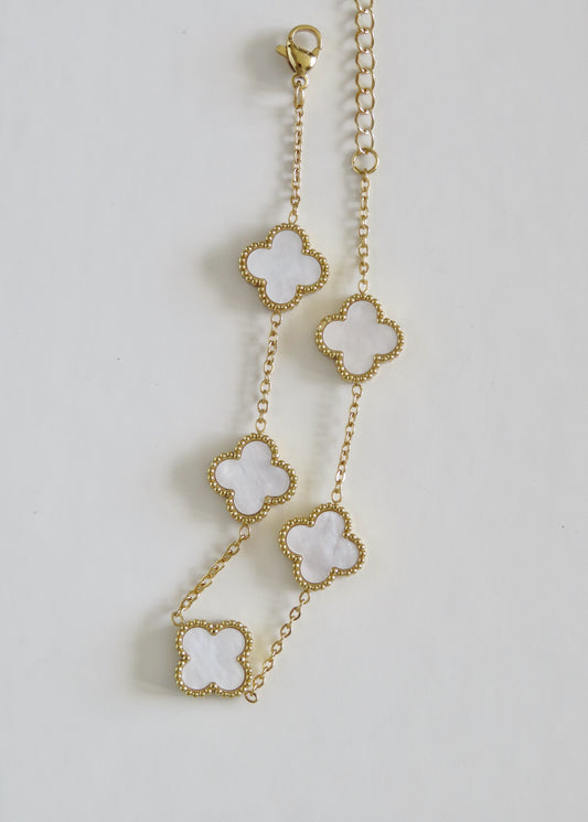 Luck Intention -Pearl Shell Clover Bracelet