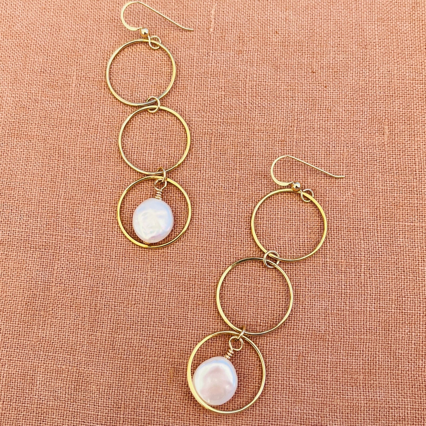 SAIL COIN PEARL EARRINGS