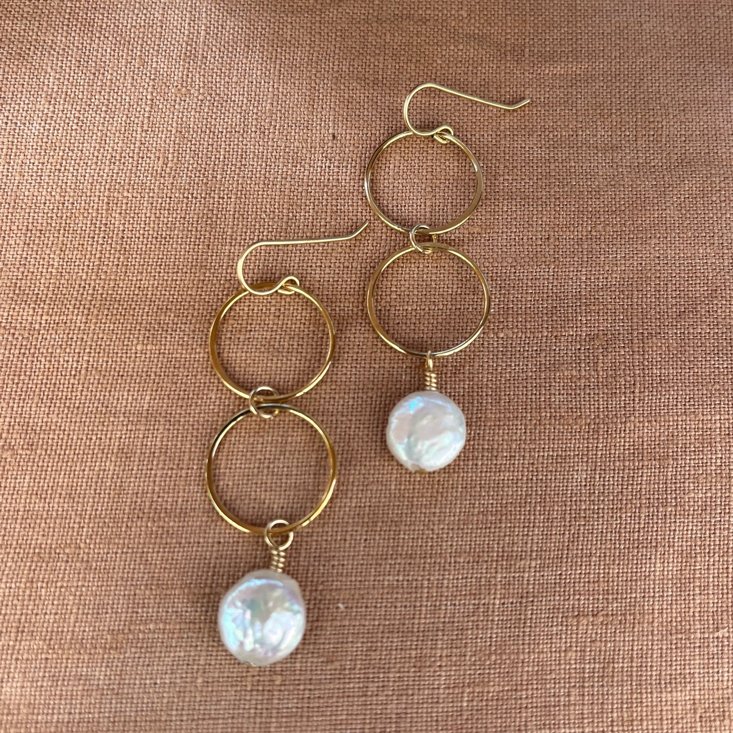 SKYLER COIN PEARL EARRINGS