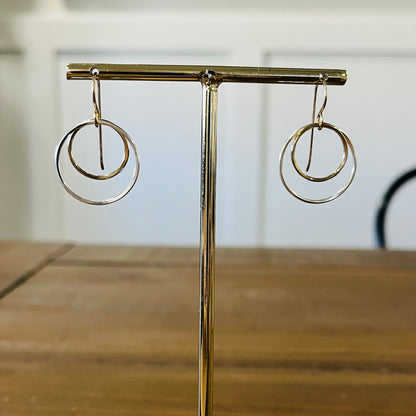 VISTA MIXED METAL LAYER EARRING