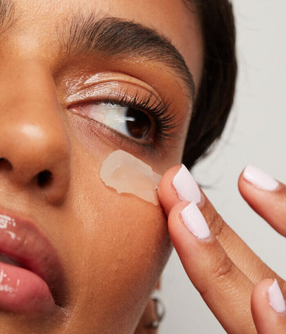 R.E.M. BEAUTY Blurring UnderEye Balm