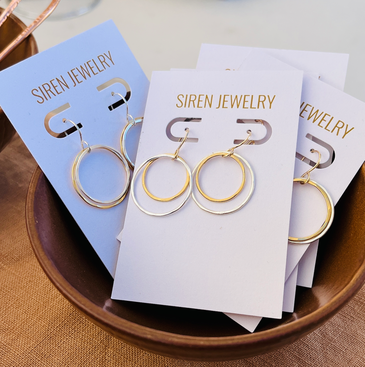 VISTA MIXED METAL LAYER EARRING